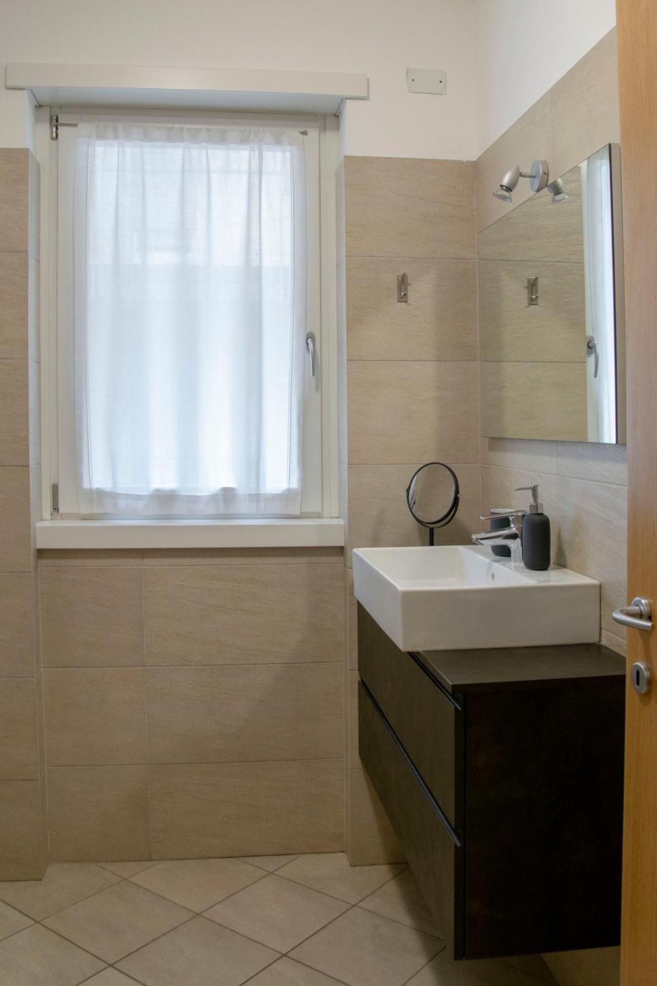 Riva Central Apartment - Free Parking ภายนอก รูปภาพ